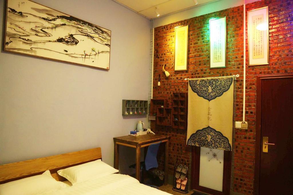 גואנגג'ואו Zhaohuaxishi Youth Hostel מראה חיצוני תמונה