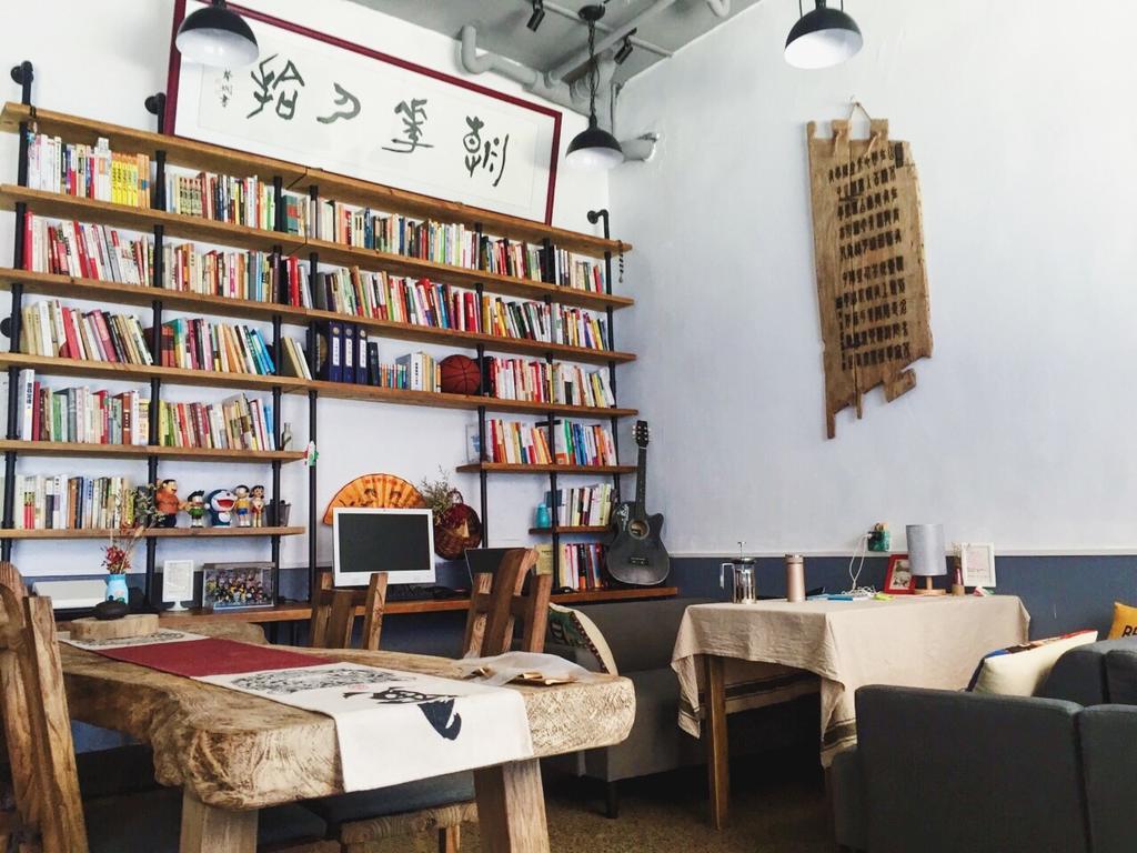 גואנגג'ואו Zhaohuaxishi Youth Hostel מראה חיצוני תמונה